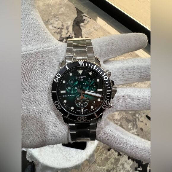 NIB Green Seaster Tissot Watch - Picture 5 of 13